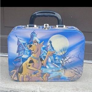 Scooby-Doo Themed Lunch box in good condition see photos.